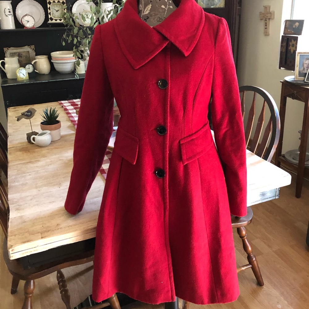 Coat beautiful Red elegant Express